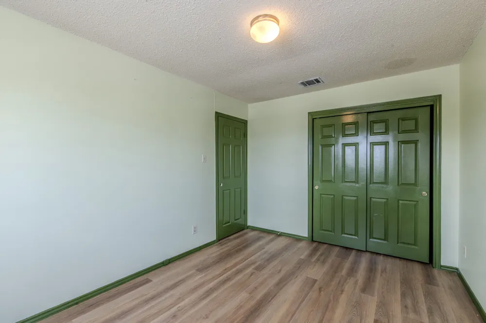 2000 Kenneth Avenue #B Austin, TX 78741