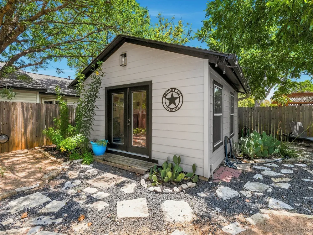 807 Russet Valley Drive Cedar Park, TX 78613