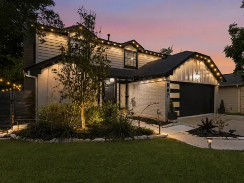 807 Russet Valley Drive
