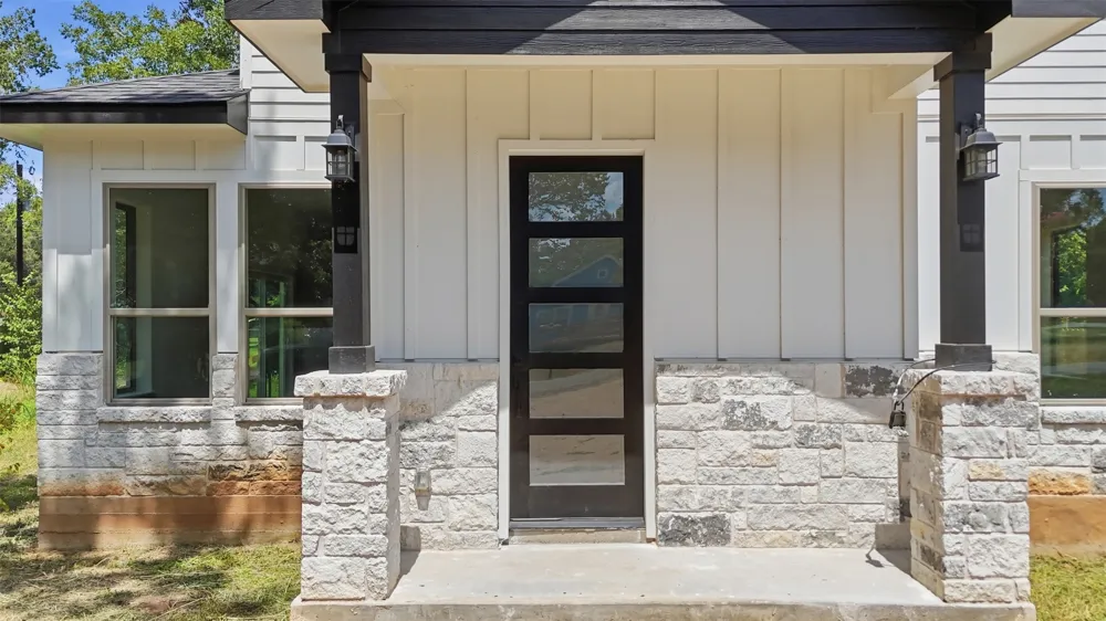 504 Walker Street Smithville, TX 78957