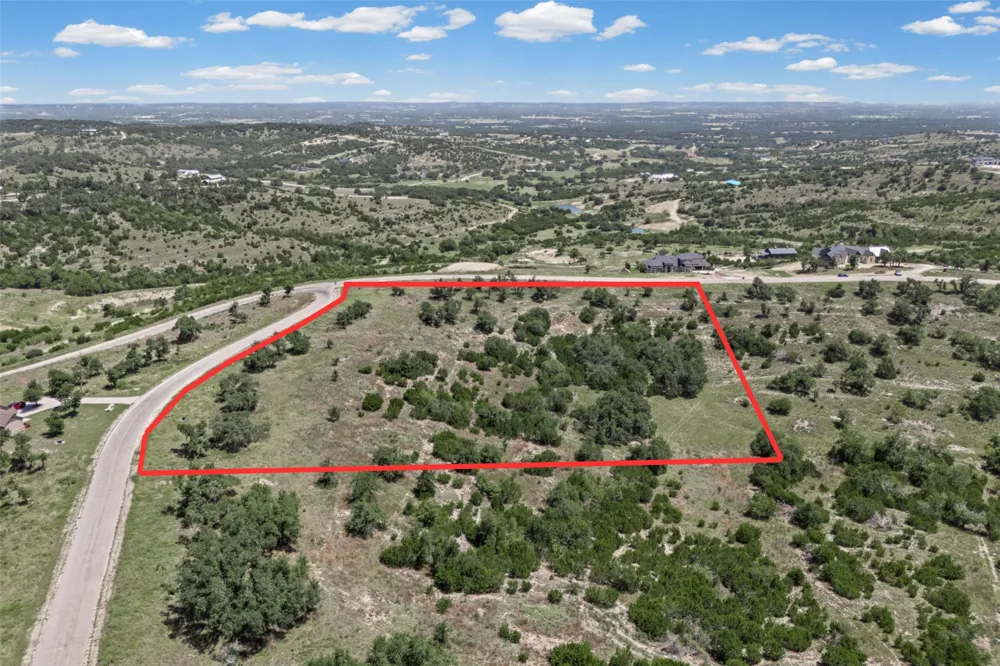 151 Falling Oak Drive Blanco, TX 78606