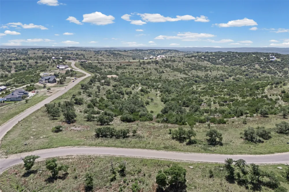 151 Falling Oak Drive Blanco, TX 78606