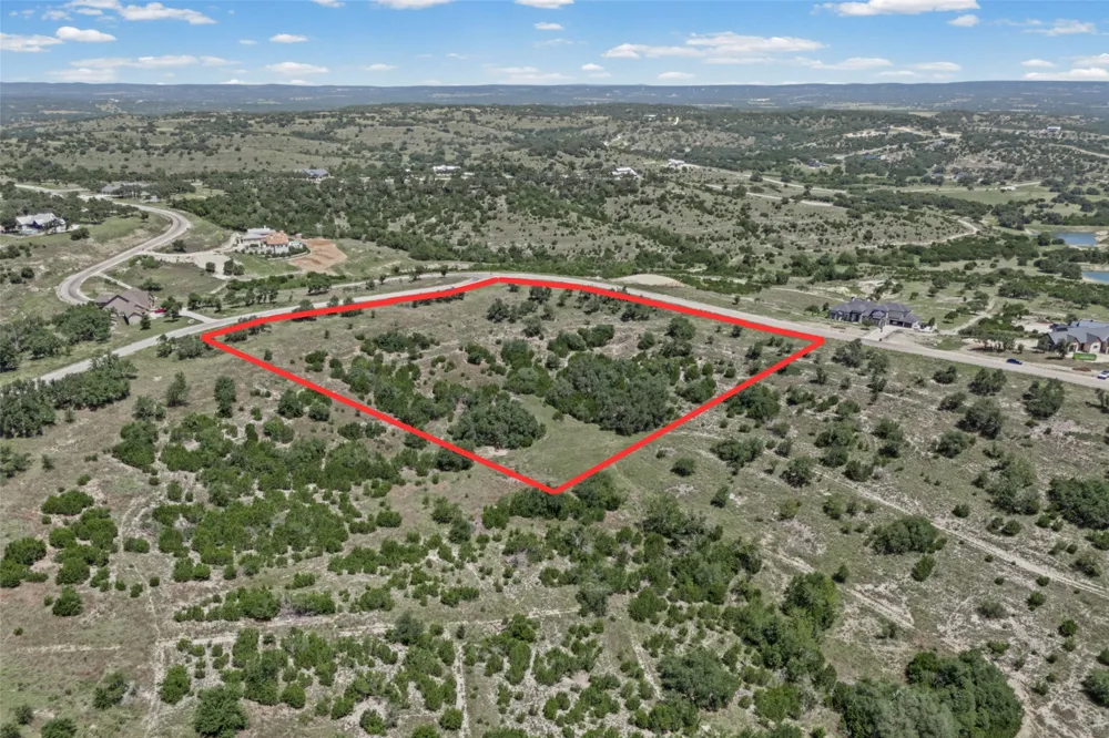 151 Falling Oak Drive Blanco, TX 78606