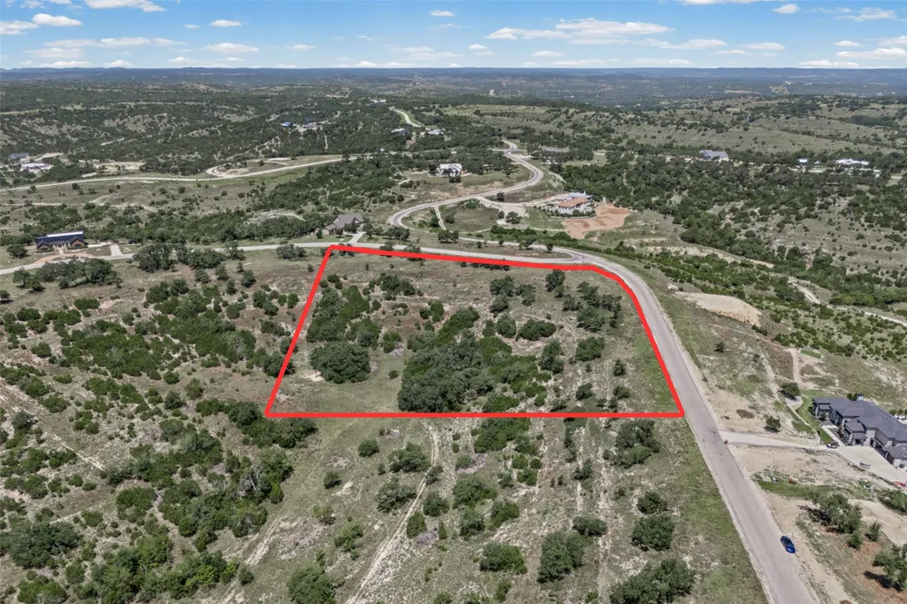 151 Falling Oak Drive Blanco, TX 78606