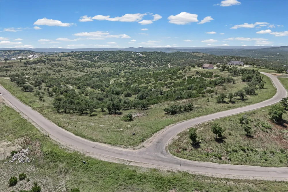 151 Falling Oak Drive Blanco, TX 78606