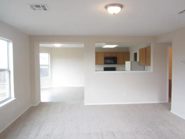 5316 Bahan Drive Del Valle, TX 78617
