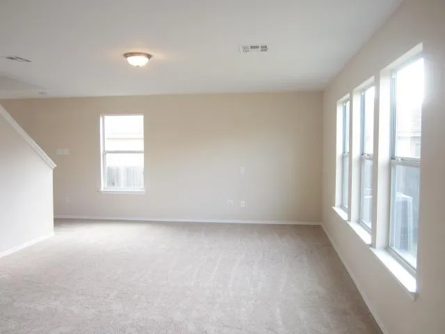 5316 Bahan Drive Del Valle, TX 78617