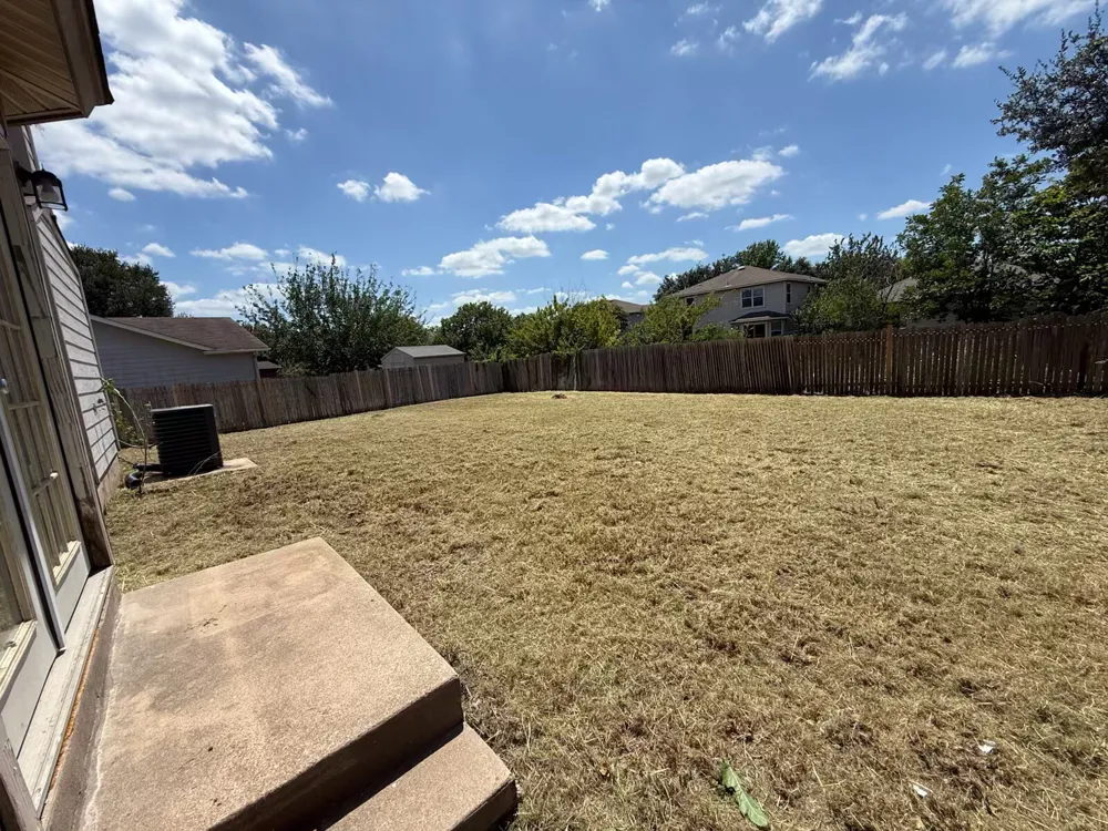 5316 Bahan Drive Del Valle, TX 78617