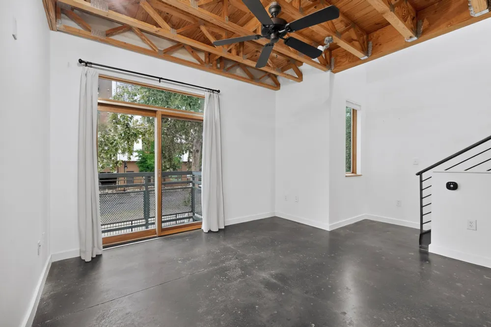 1601 E 5th Street #211 Austin, TX 78702