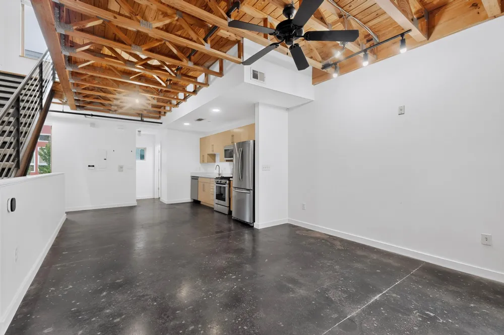 1601 E 5th Street #211 Austin, TX 78702
