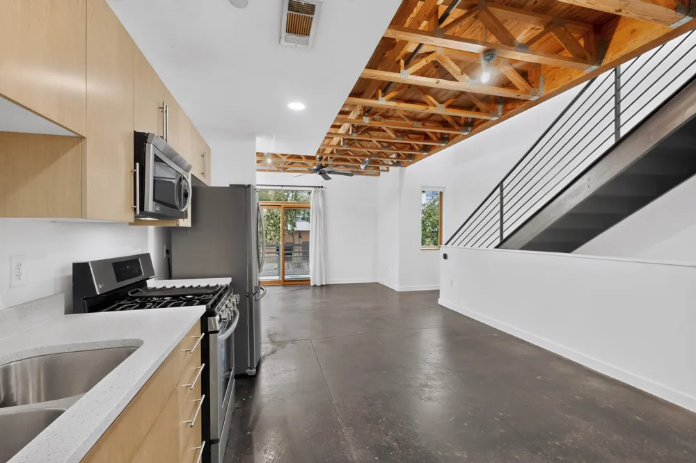 1601 E 5th Street #211 Austin, TX 78702