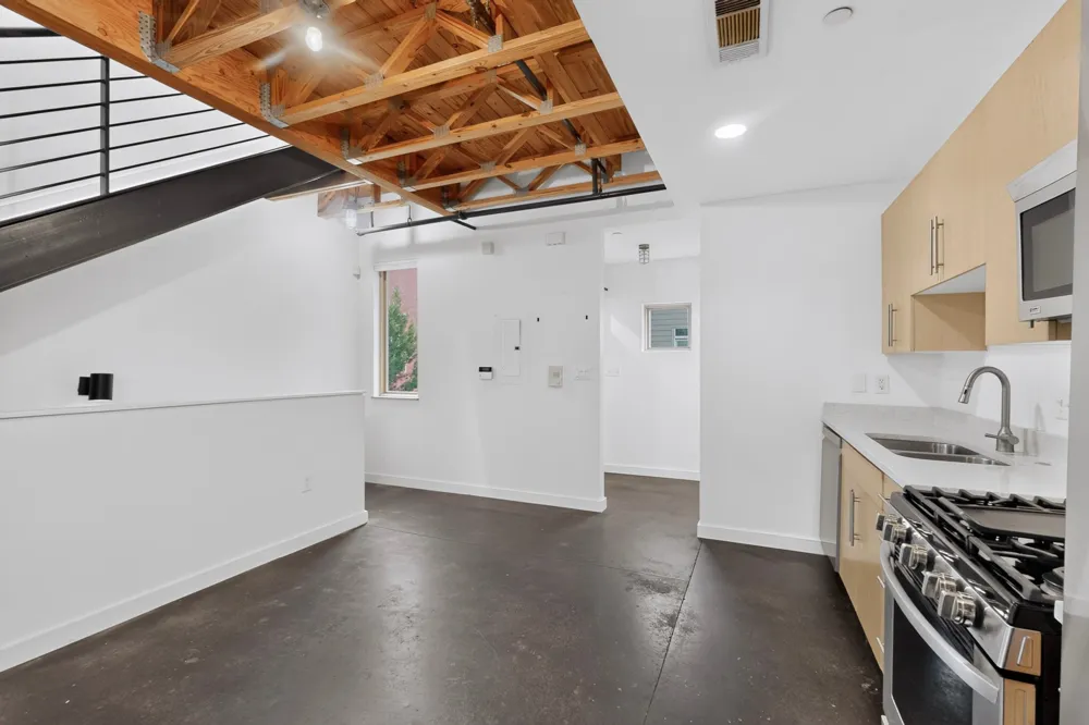 1601 E 5th Street #211 Austin, TX 78702