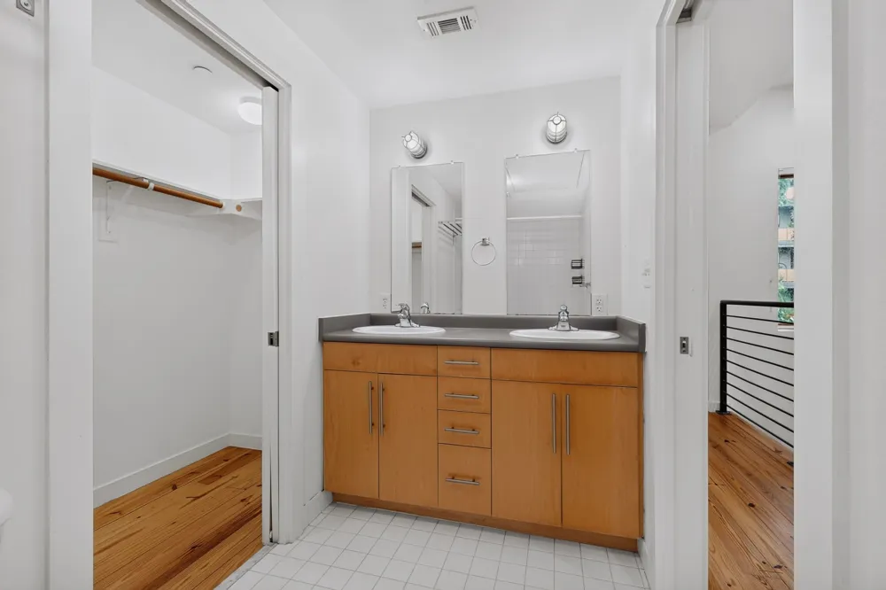 1601 E 5th Street #211 Austin, TX 78702