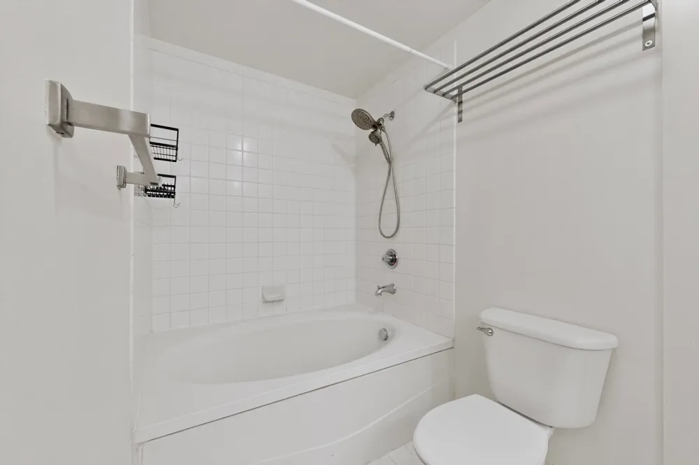 1601 E 5th Street #211 Austin, TX 78702
