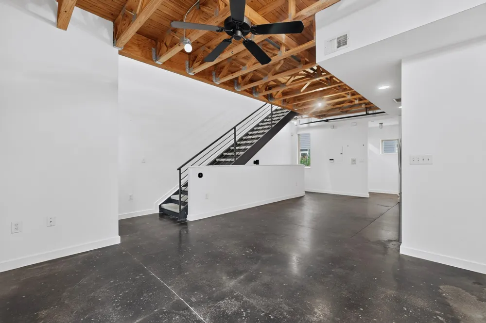 1601 E 5th Street #211 Austin, TX 78702