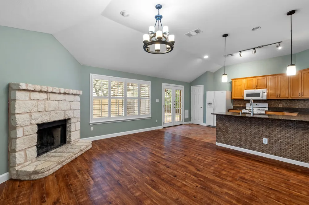 1310 Brighton Bend Lane Cedar Park, TX 78613