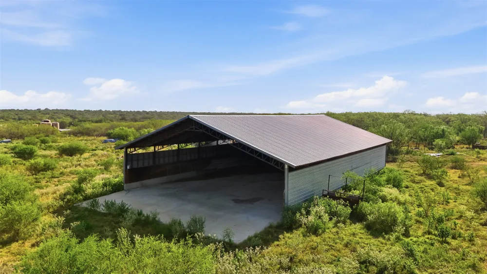 1892 State Highway 304 Gonzales, TX 78629