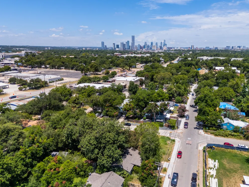 4801 Gonzales Street Austin, TX 78702