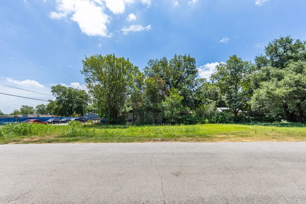 4801 Gonzales Street Austin, TX 78702