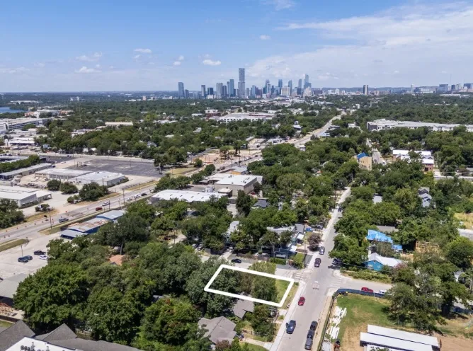 4801 Gonzales Street Austin, TX 78702