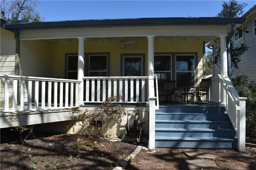 2109 Wright Street Austin, TX 78704