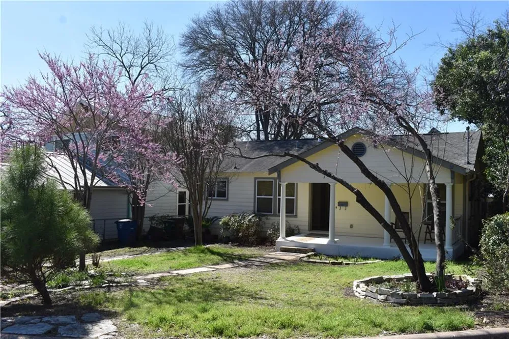 2109 Wright Street Austin, TX 78704