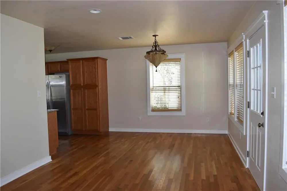 2109 Wright Street Austin, TX 78704