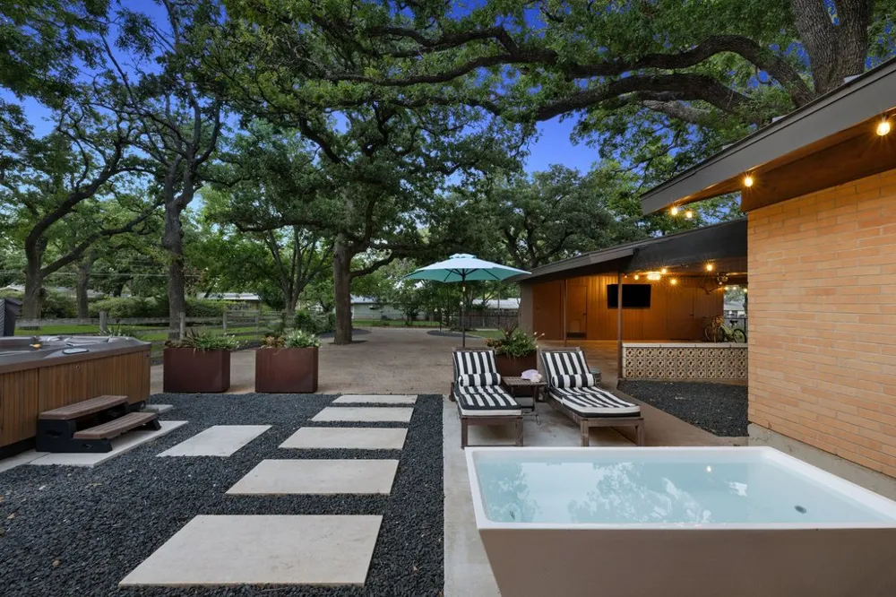 806 W Schubert Street Fredericksburg, TX 78624