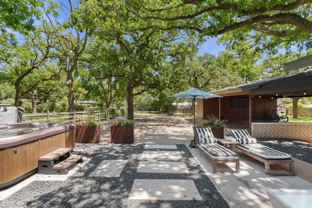 806 W Schubert Street Fredericksburg, TX 78624