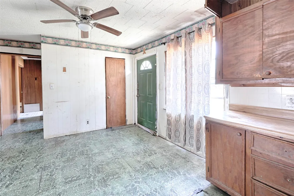 505 Kellett Avenue Schulenburg, TX 78956