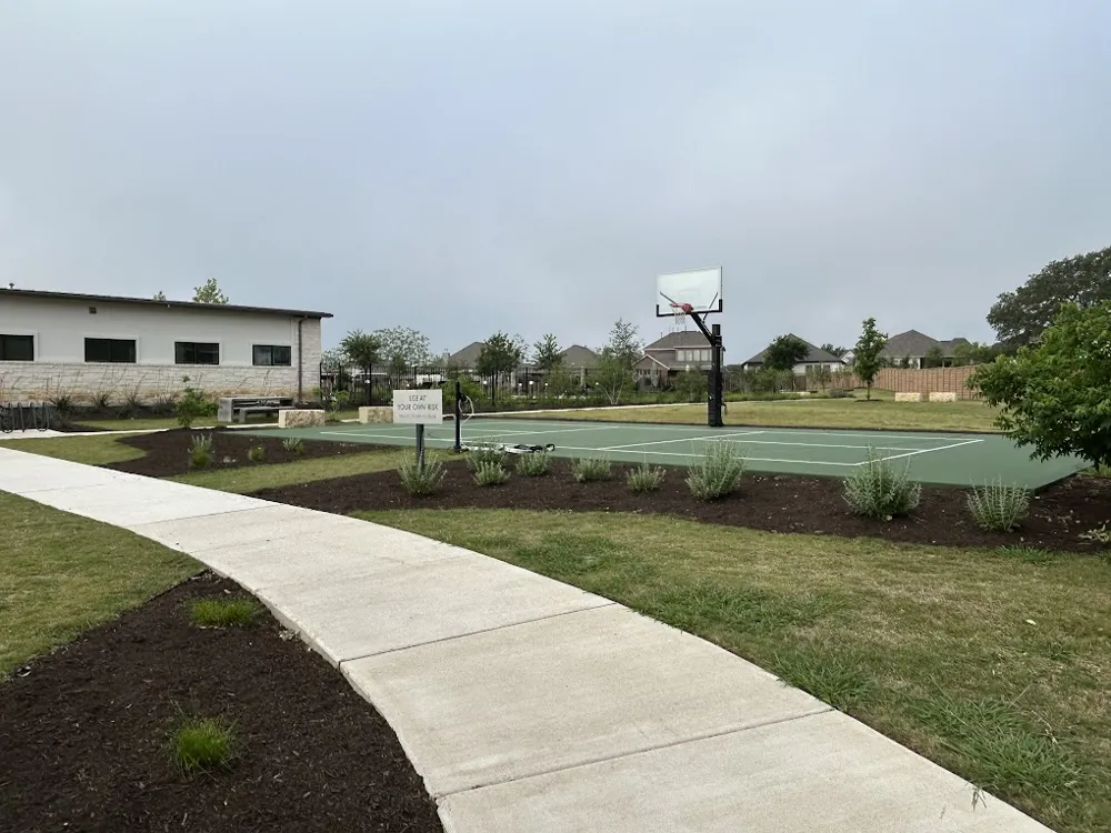 276 Washington Drive Kyle, TX 78640