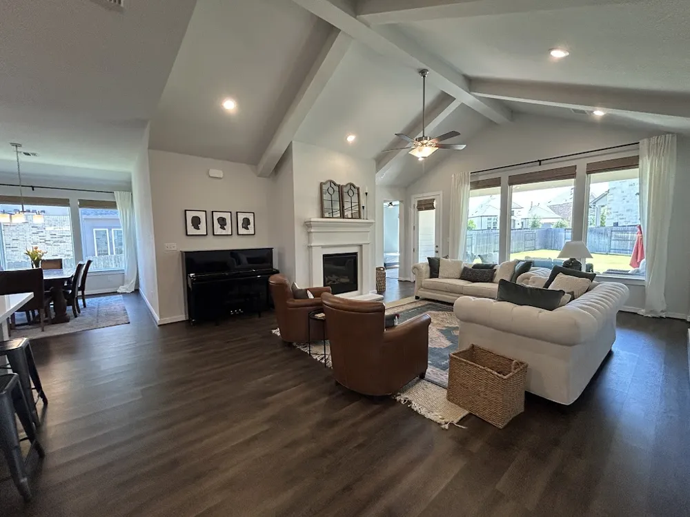 276 Washington Drive Kyle, TX 78640