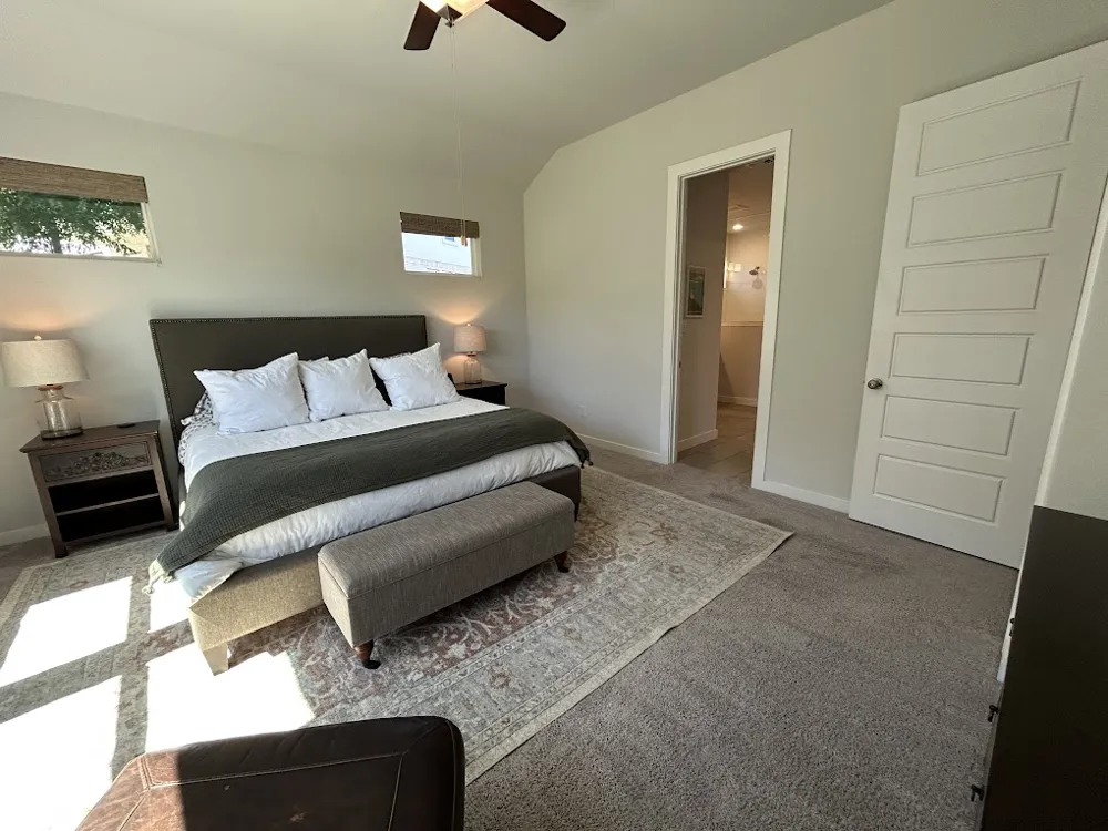 276 Washington Drive Kyle, TX 78640