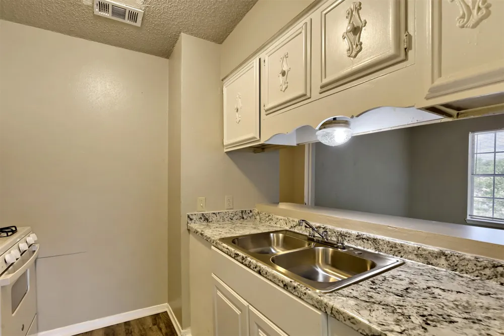 1302 Radcliff Drive #B Austin, TX 78752