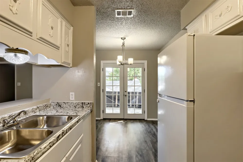 1302 Radcliff Drive #B Austin, TX 78752