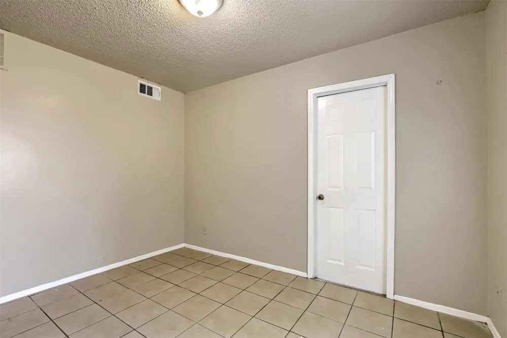 1302 Radcliff Drive #B Austin, TX 78752