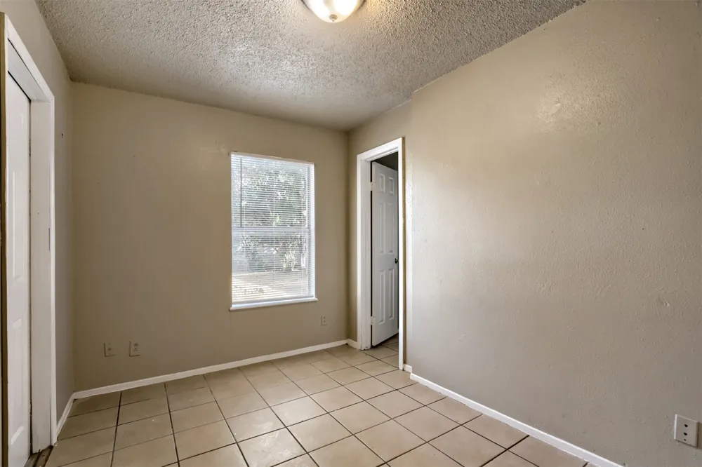 1302 Radcliff Drive #B Austin, TX 78752