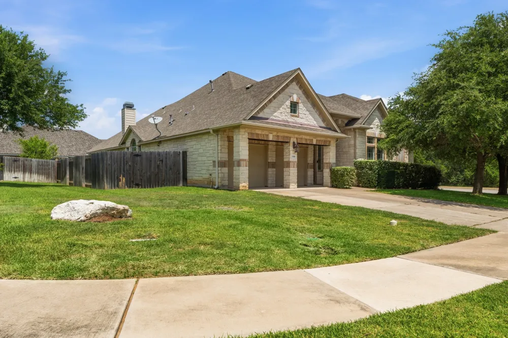 1301 David Cove Cedar Park, TX 78613