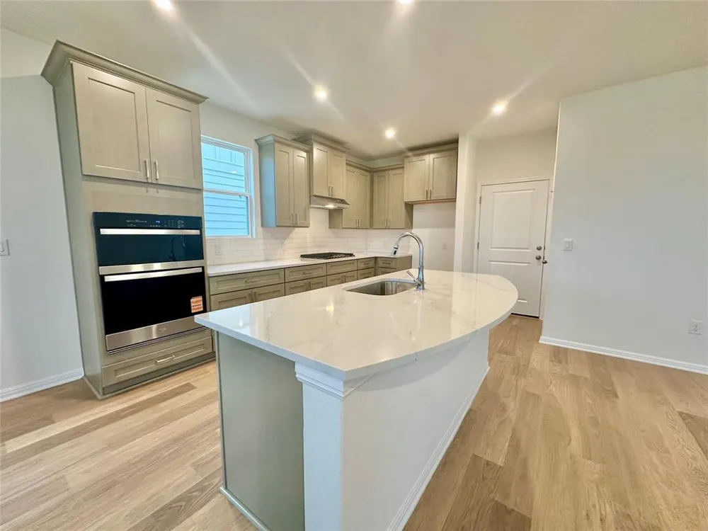 380 Young Street Buda, TX 78610