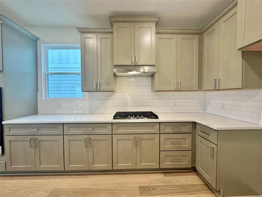 380 Young Street Buda, TX 78610