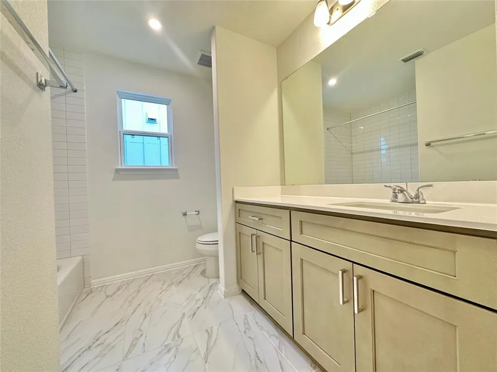 380 Young Street Buda, TX 78610