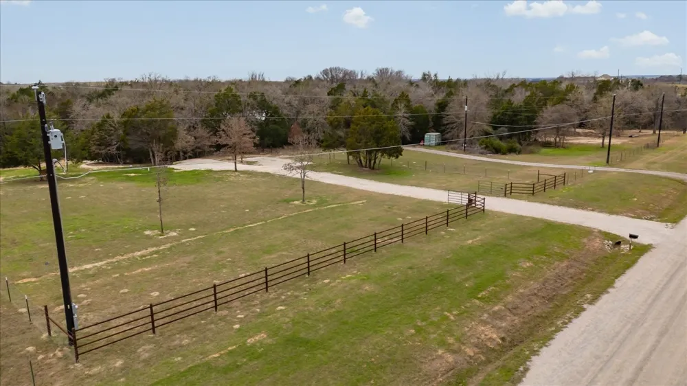 145 Eely Road McDade, TX 78650