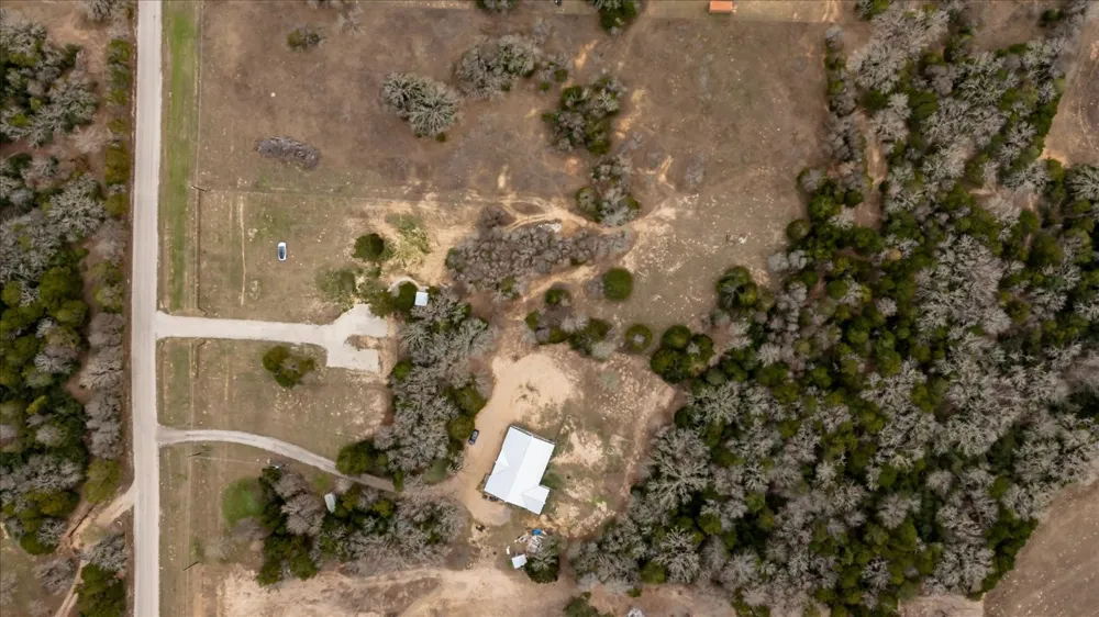 145 Eely Road McDade, TX 78650