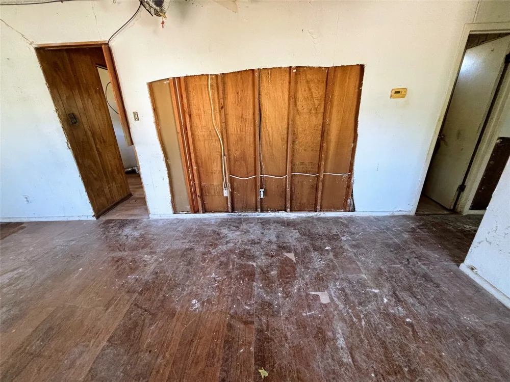 321 Front Street Holland, TX 76534
