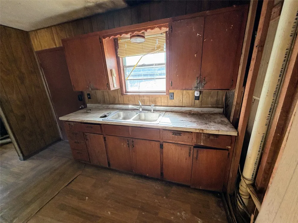 321 Front Street Holland, TX 76534
