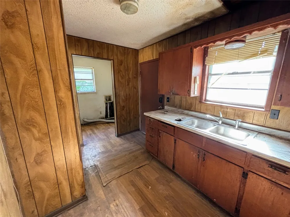 321 Front Street Holland, TX 76534