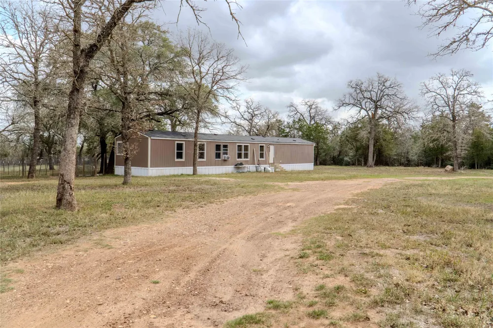 7555 Silver Mine Road Harwood, TX 78632
