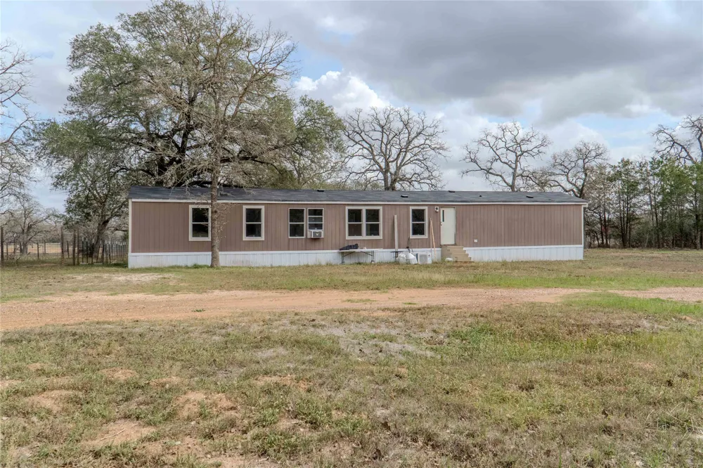 7555 Silver Mine Road Harwood, TX 78632