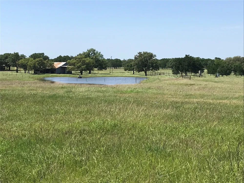 4239 County Road 336 Bertram, TX 78605