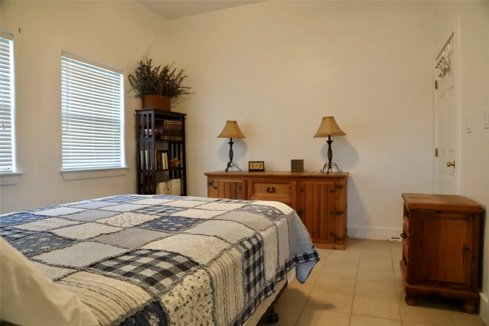 4239 County Road 336 Bertram, TX 78605